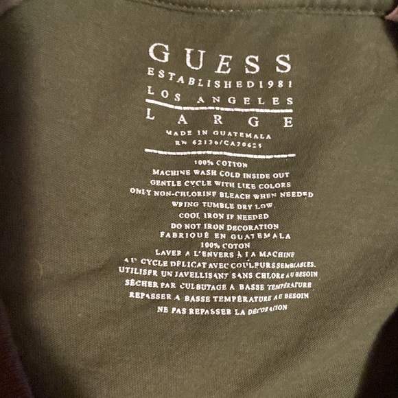 Mens Guess Tee - Picture 2 of 3